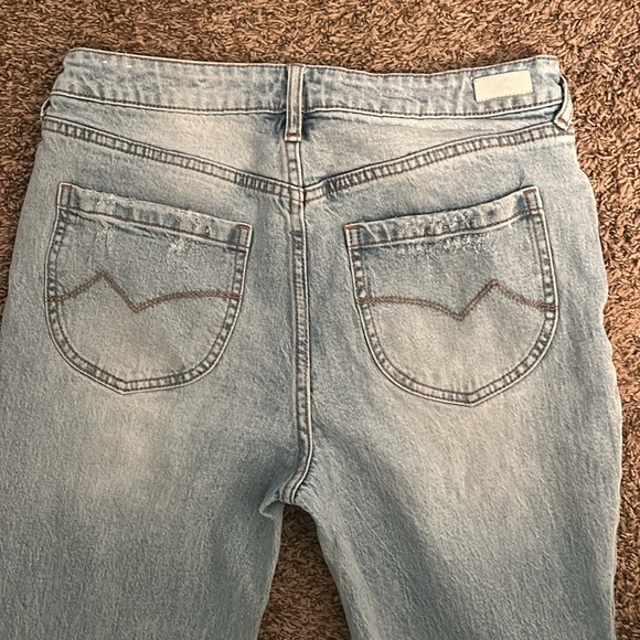 Cleo & Wolf Boot Cut Distressed Jeans - Picture 5 of 6